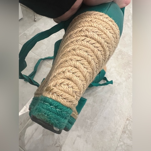 UGG Women’s Luciana wedge sandals style: 1002916 - Picture 13 of 14